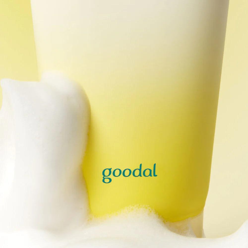 Goodal Green Tangerine Vita C Cleansing Foam 150ml - WowDrops
